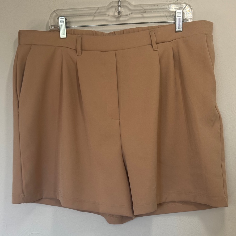Women's Tailored Pull On Bermuda Shorts in Tan Plus Size XL Preppy Bow Beach